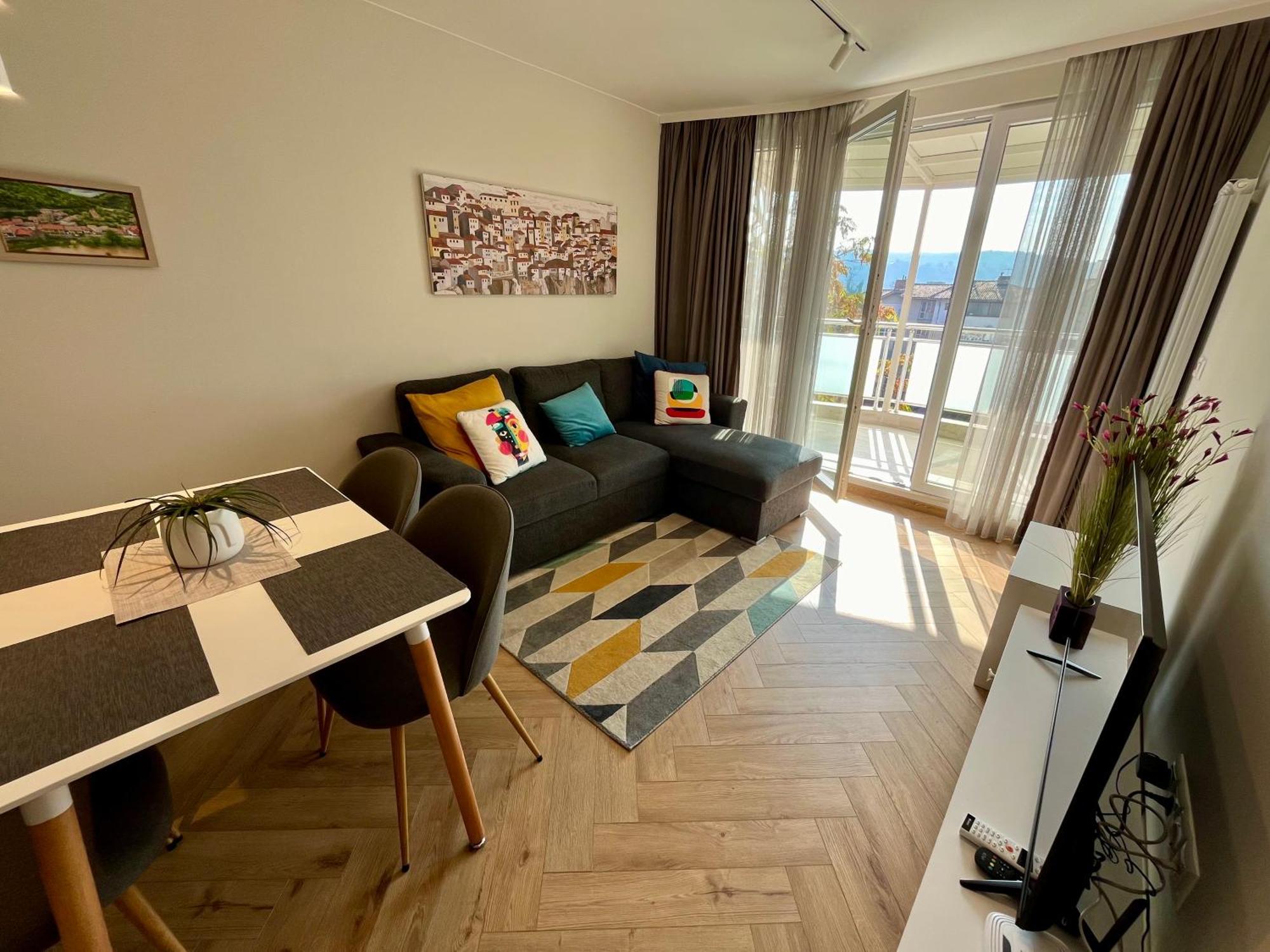 Parkcentral Luxury In City Center 7 Veliko Tarnovo Luaran gambar
